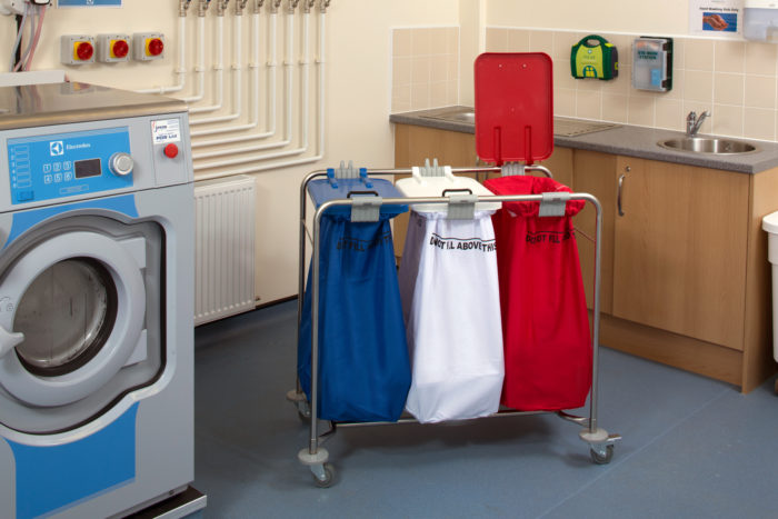 Medi-Cart Laundry Trolley (3 Bags) - Image 2